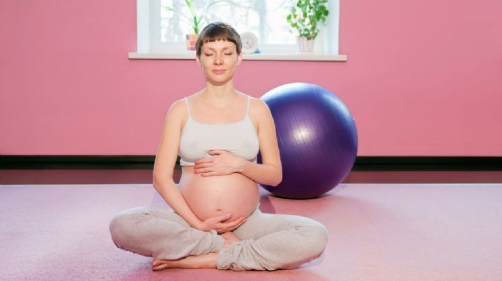 5 posturas de yoga para embarazadas y alivar el dolor de espalda