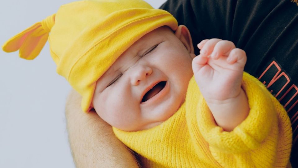 Cómo saber si tu bebé tiene reflujo